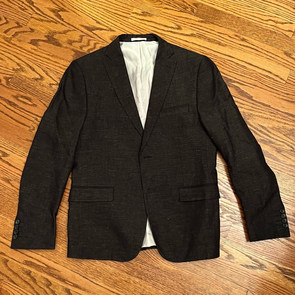 Elegant Zara slim fit blazer in great condition no issues